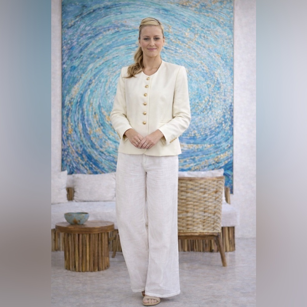 Vintage offWhite Blazer with Gold Buttons L ptp 21”